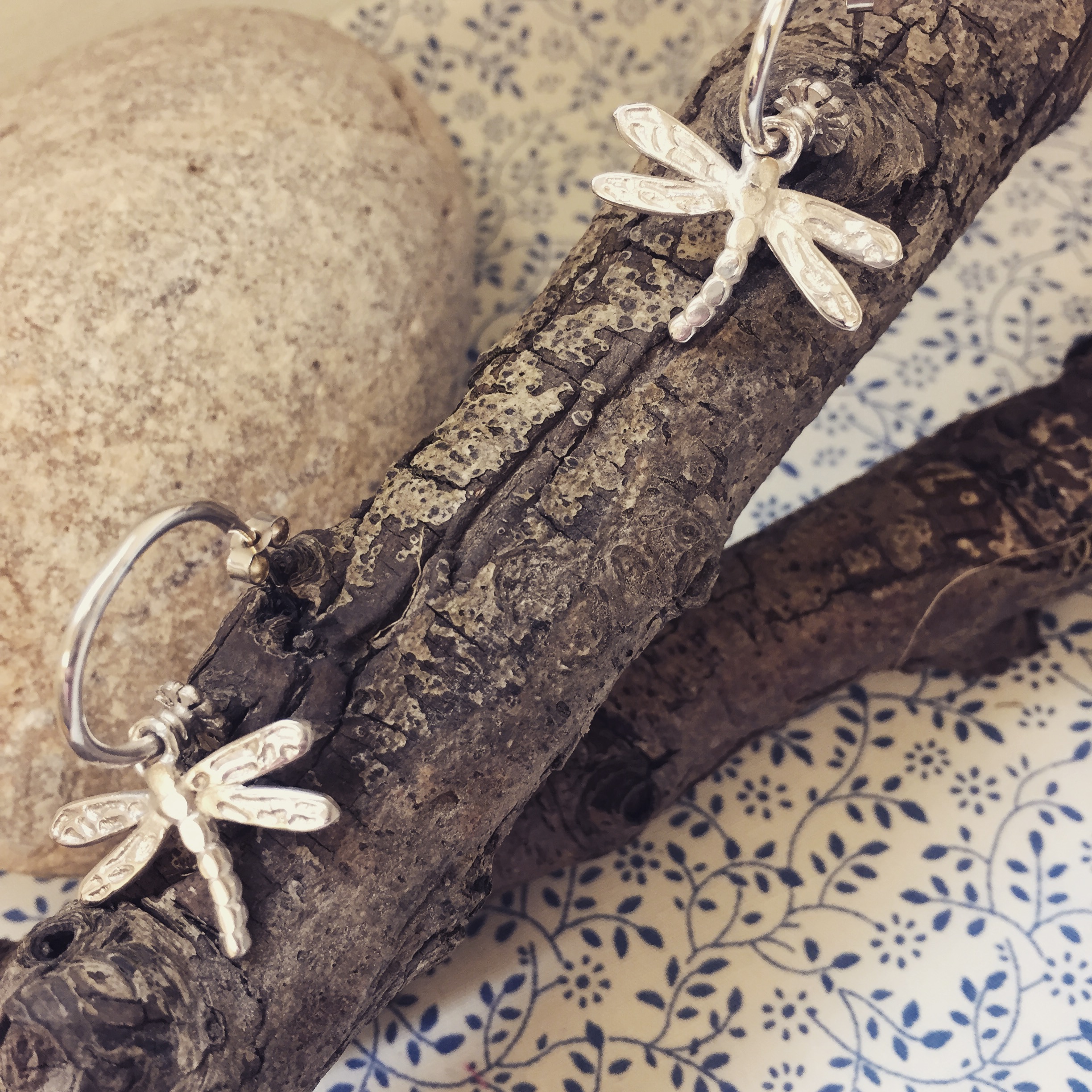 Dragonfly hoops
